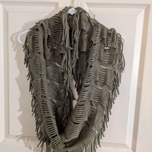 Source Unknown Olive Green Knit Scarf